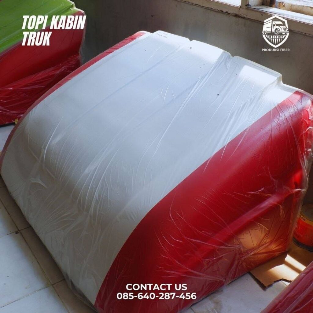 Topi kabin wind deflector pada kendaraan niaga sebagai contoh produk sebelum dipilih dan dipasang